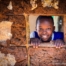 Kleiner Junge in Lehmhütte | Armut auf Sansibar