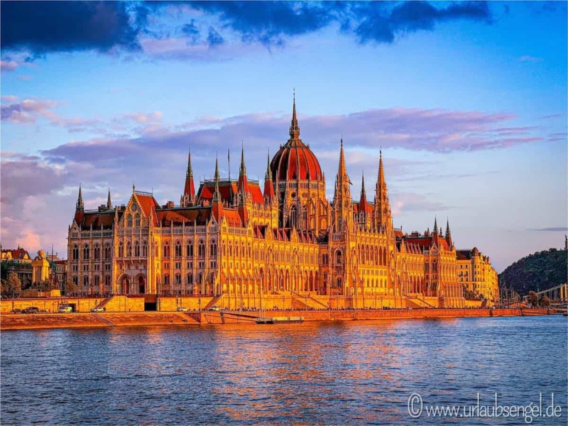 Ungar Stadt An Der Donau