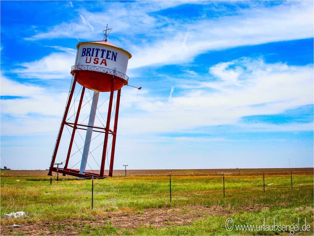 Britton, Schiefer Wasserturm