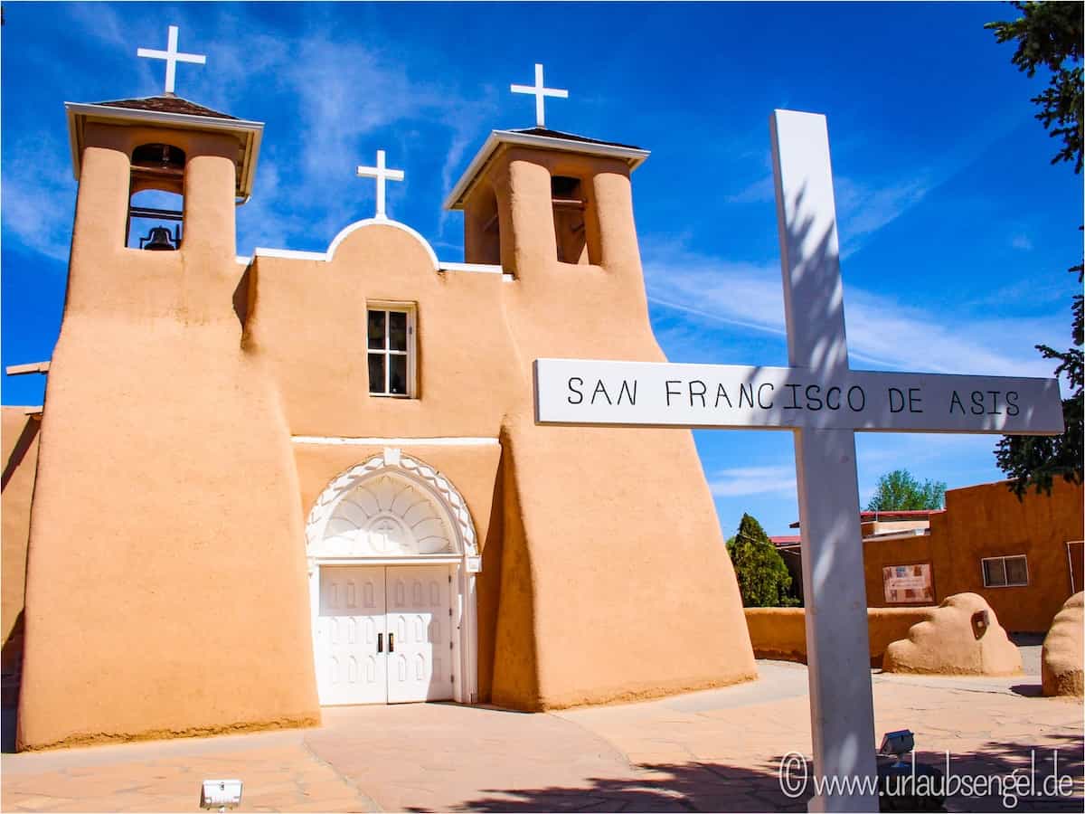 San Francisco de Asis Kirche in Ranchos de Taos, New Mexico
