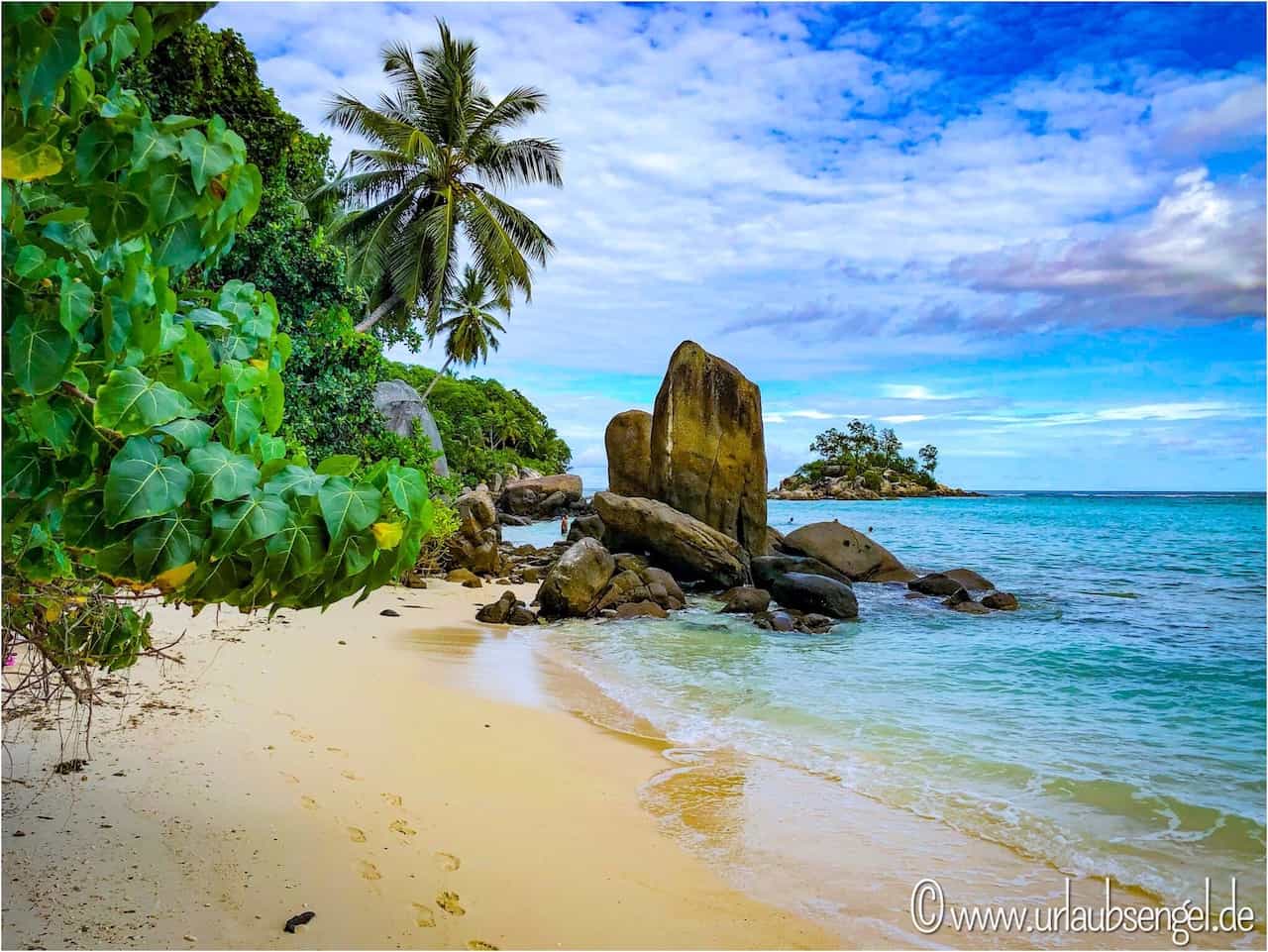 Strand auf Mahé, Seychellen