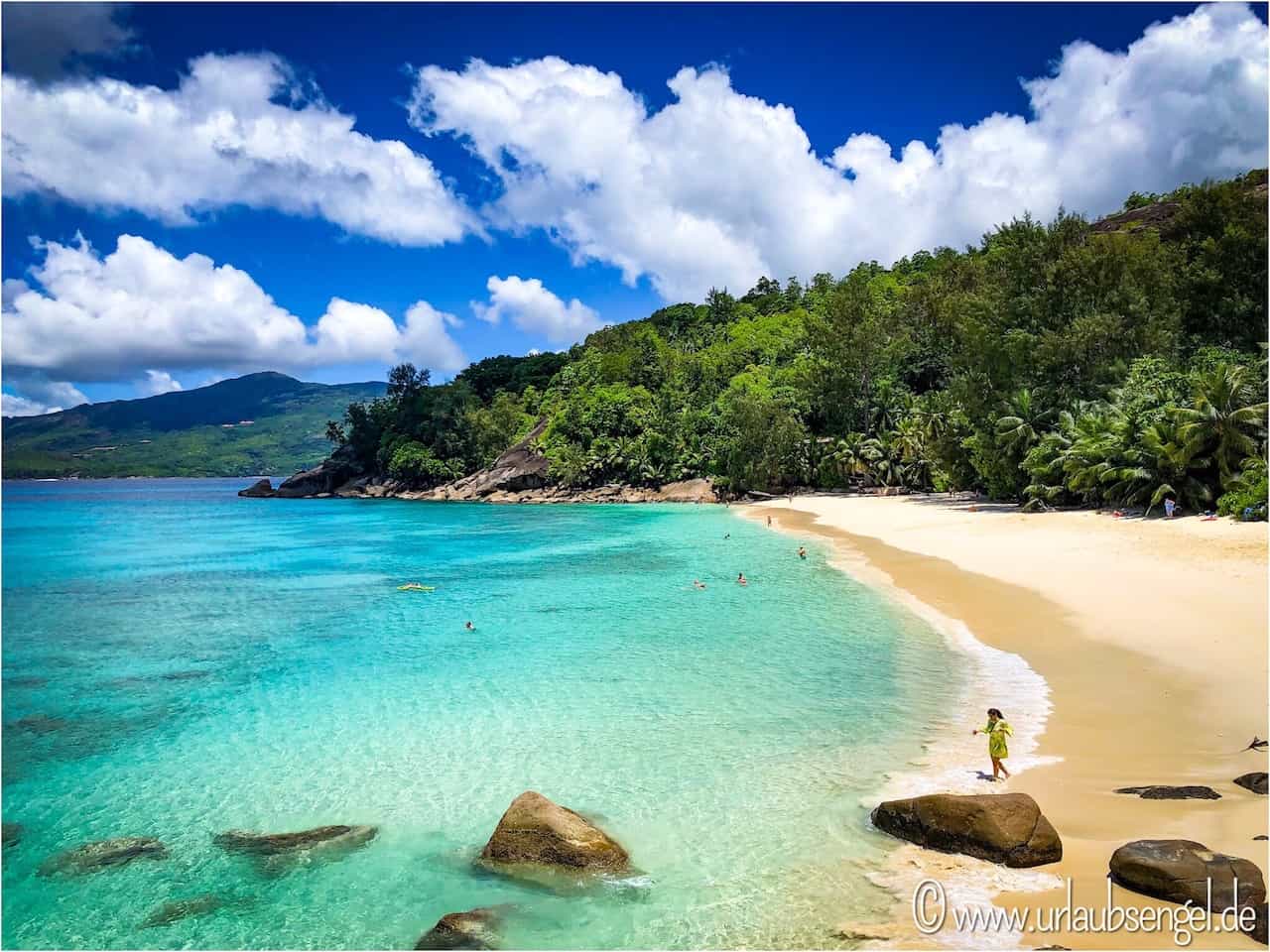Strand auf Mahé, Seychellen