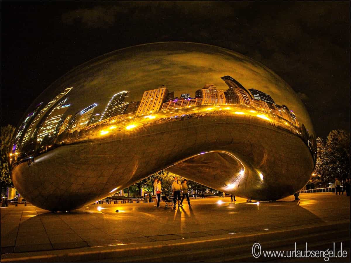 Chicago Millenium Park | Bean Cloud Gate