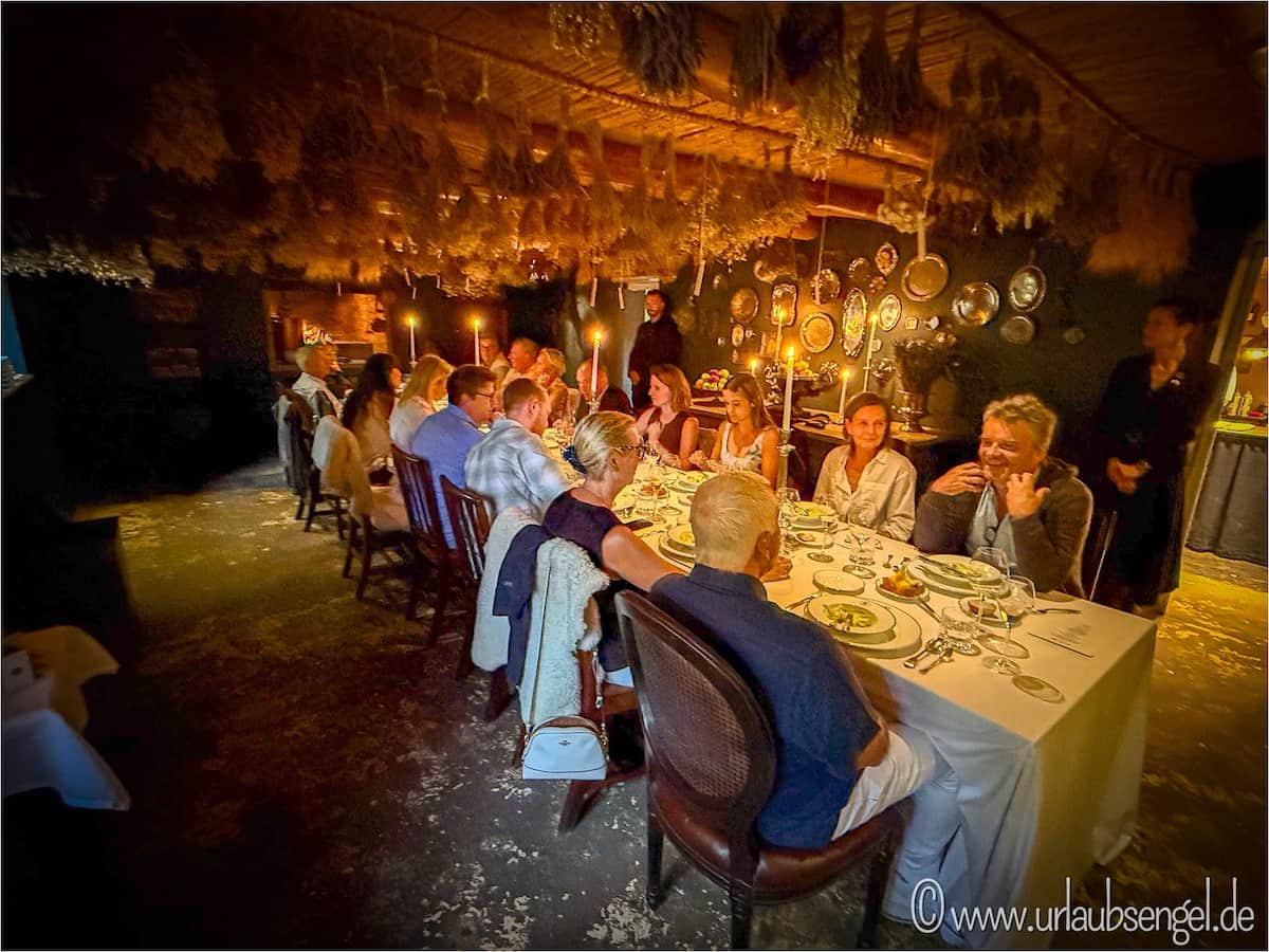Gemeinschaftstisch im Pop-up Restaurant Jan Franschhoek