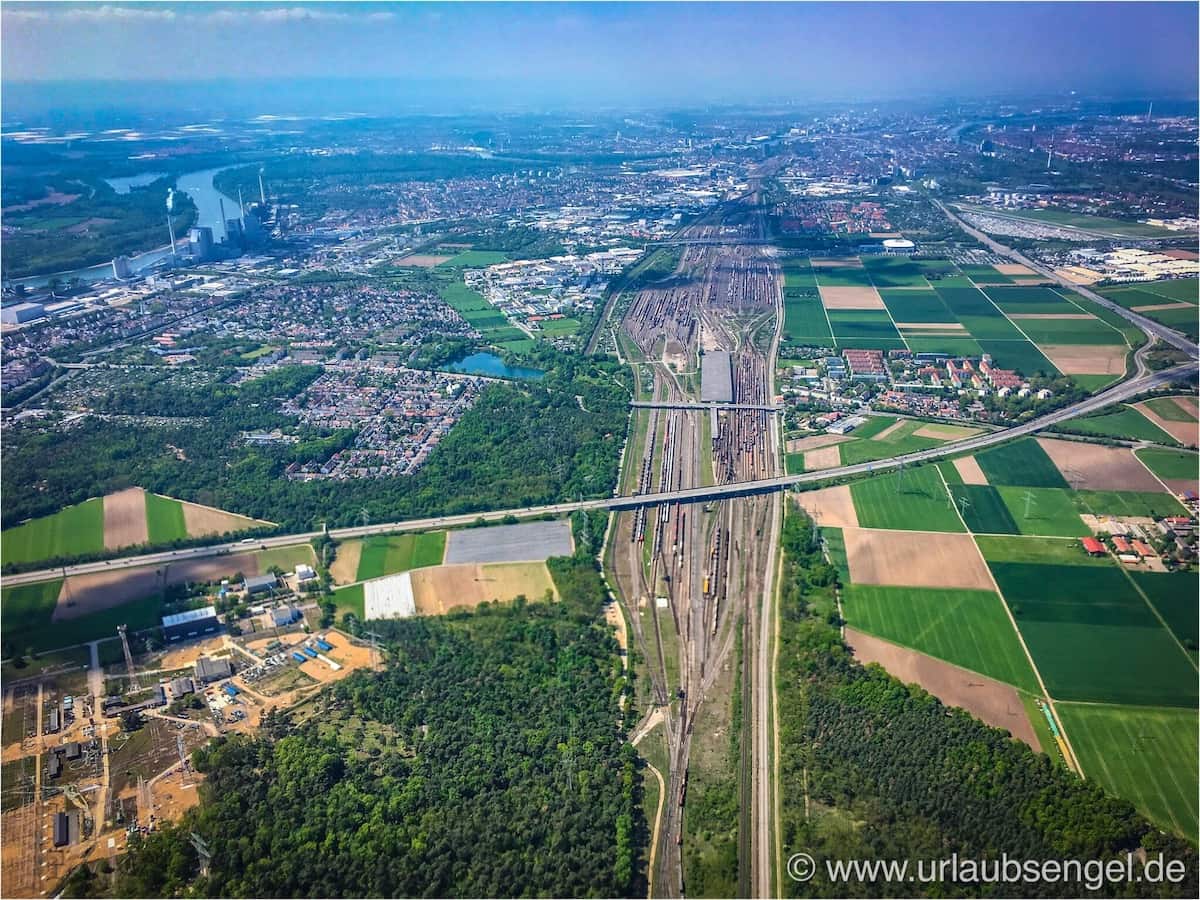 Mannheim Bahnhof aus der Luft mit dem Tragschrauber