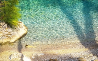 Korfu | Strand und glasklares Wasser bei Kassiopi
