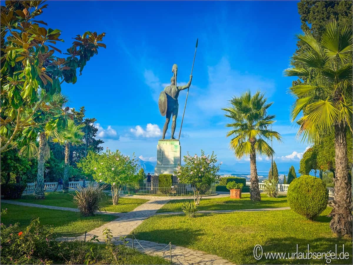 Im Garten des Achilleion-Palast