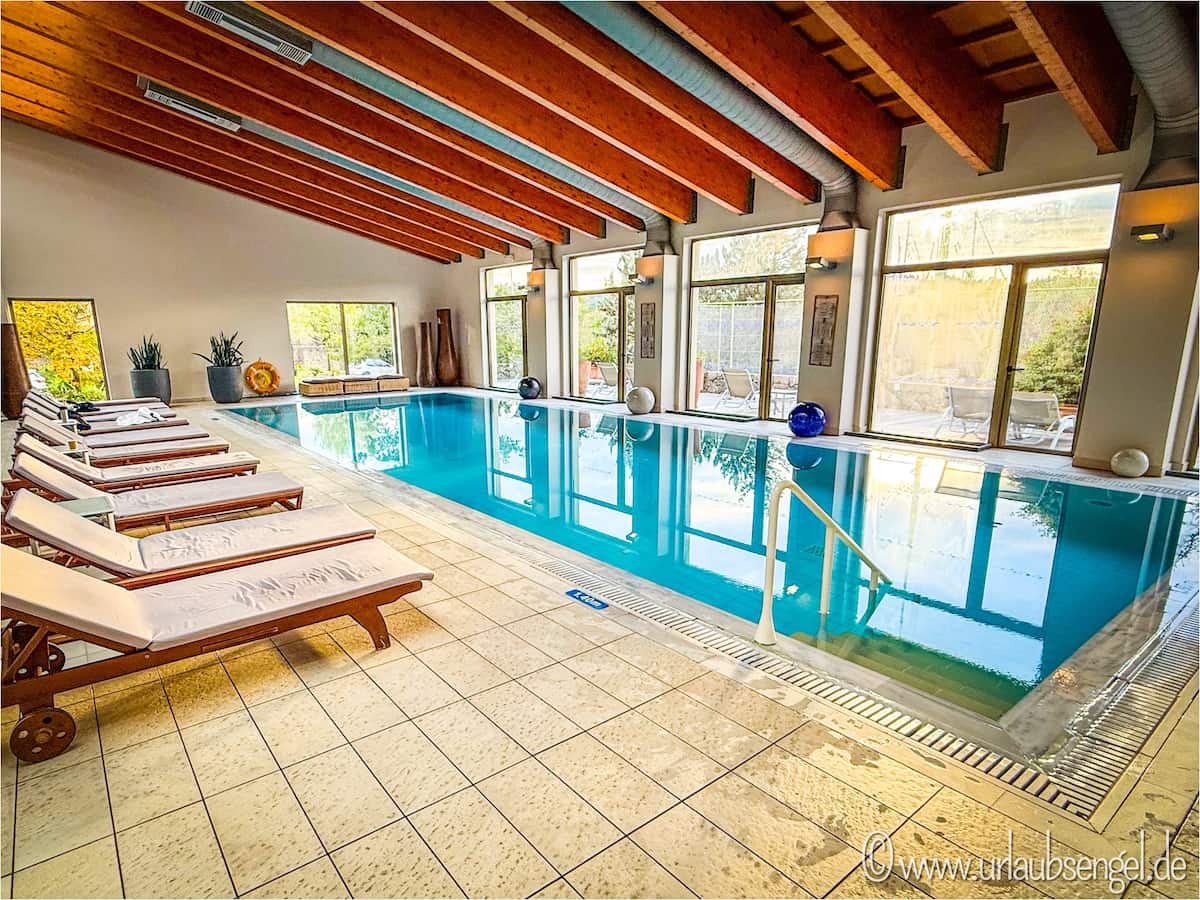 Innenpool im Kontokali Bay Resort